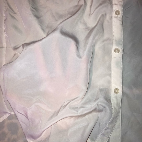 White blouse - Picture 2 of 2